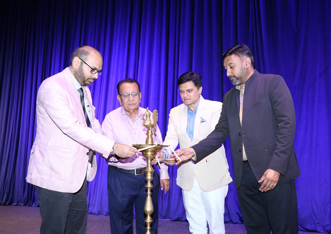 ग्रोब्रो ने अहमदाबाद में शैक्षणिक उद्देश्यों के लिए भारत की पहली AI Debate प्रस्तुत की