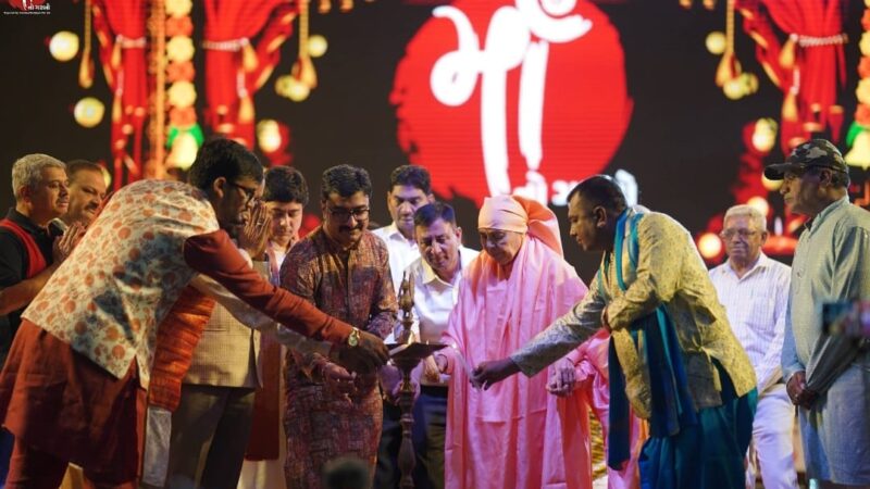 अहमदाबाद में राधे फ़ार्म पर “माँ का गरबा” की प्री-नवरात्रि के भागरूप में सजी गरबे की रमझट