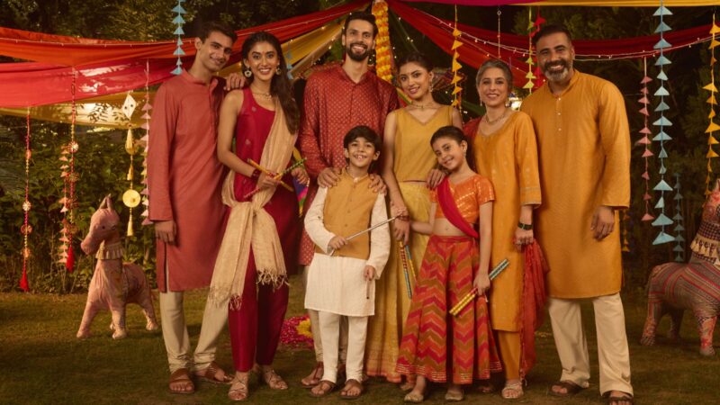 फैबइंडिया ने लॉन्च किया ट्रेडिशन और स्टाइल से सजा नवरात्रि कलेक्शन 2025