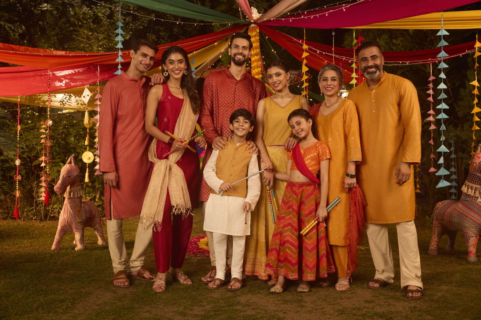 फैबइंडिया ने लॉन्च किया ट्रेडिशन और स्टाइल से सजा नवरात्रि कलेक्शन 2025