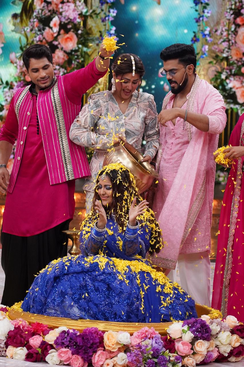 कलर्स के ‘धमाल विद पति पत्नी और पंगा’ में इस वीकेंड, अविका और मिलिंद के संगीत का धमाकेदार जश्न