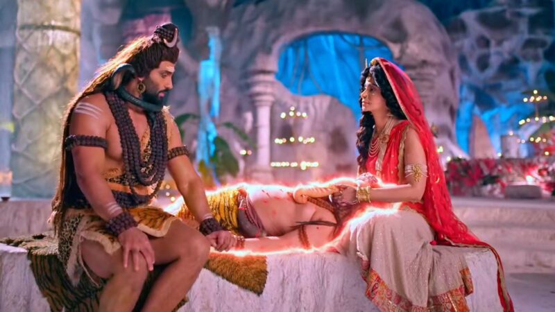 कलर्स के‘शिव शक्ति – तप त्याग तांडव’ में ज्वरासुर की घातक चाल का सामना करने साथ आए भोलेनाथ और शीतला माता