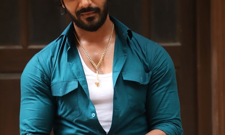 ‘गंगा माई की बेटियां’ में सिद्धू का किरदार निभा रहे शीज़ान खान कहते हैं, “मुझे लगता है इस शो की कहानी लोगों को यह याद दिलाएगी कि औरतें समाज की बनाई सीमाओं से नहीं, बल्कि अपनी हिम्मत और पहचान से जानी जाती हैं”