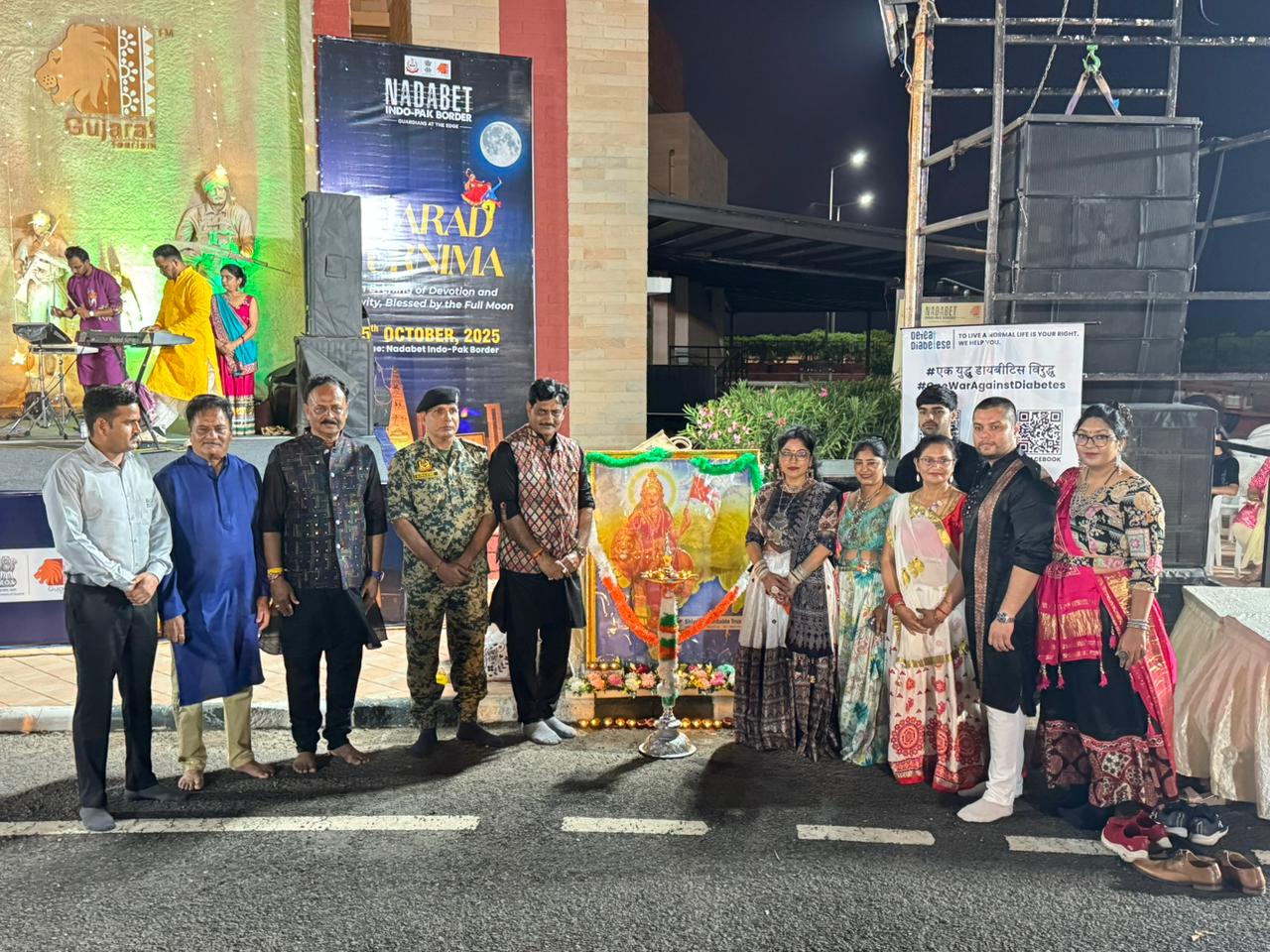 शिवम चैरिटेबल ट्रस्ट ने नडाबेट बॉर्डर पर बीएसएफ जवानों संग शरद पूर्णिमा पर सांस्कृतिक गरबा महोत्सव आयोजित किया