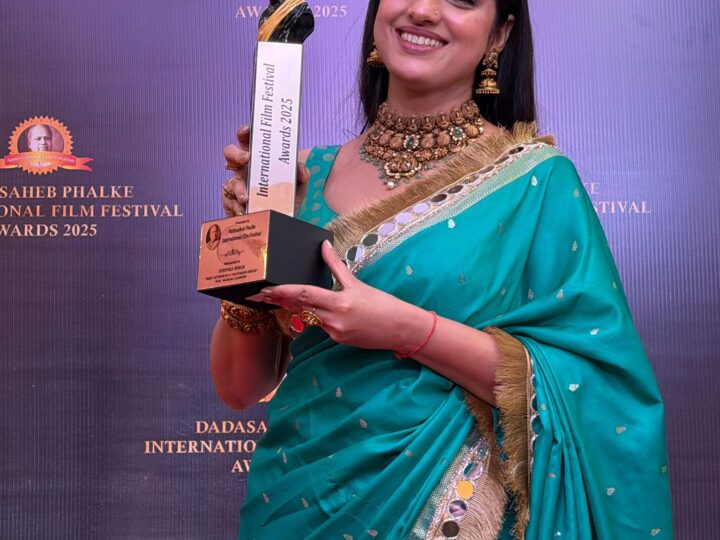 दादासाहेब फाल्के अवॉर्ड जीतने के बाद दीपिका सिंह ने कहा –कलर्स के‘मंगल लक्ष्मी’ ने बदला मेरा कॅरियर, बना टर्निंग पॉइंट