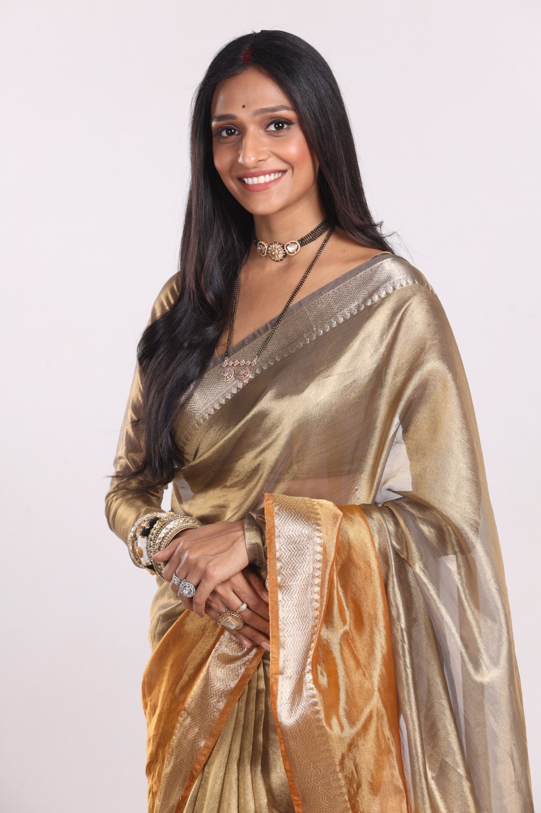 कलर्स के ‘डॉ. आरंभी’ में टाइटल रोल निभाने पर ऐश्वर्या खरे ने कहा— “यह एक ऐसी कहानीहै जिसे कई महिलाएं जीती हैं लेकिन कभी इसके बारे में बात नहीं करतीं” 