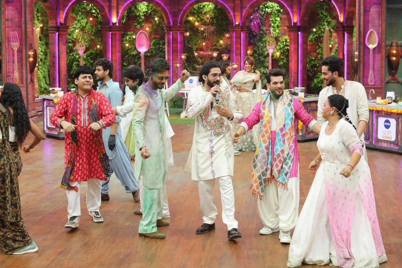 आमाल मलिक ने कलर्स के ‘लाफ्टर शेफ़्स अनलिमिटेड एंटरटेनमेंट’ में होली सेलिब्रेशन को बनाया म्यूज़िक और मस्ती से भर पूर
