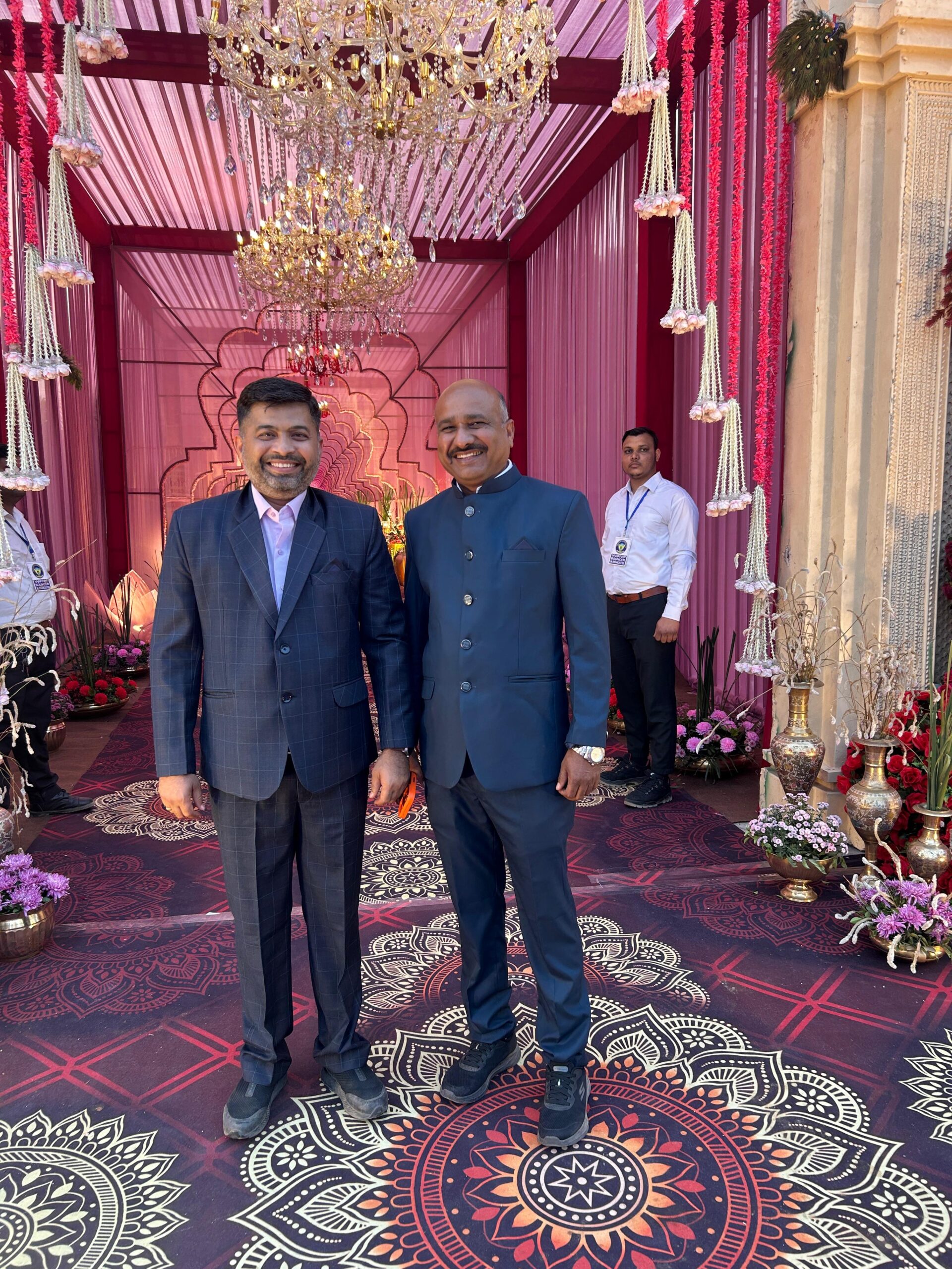 सामाजिक एकता: अहमदाबाद के समाजसेवी बाबाभाई भरवाड़ की बेटी की शादी के मौके पर पाटन के ठाकोर समुदाय ने ऐतिहासिक ‘मामेरू’ किया