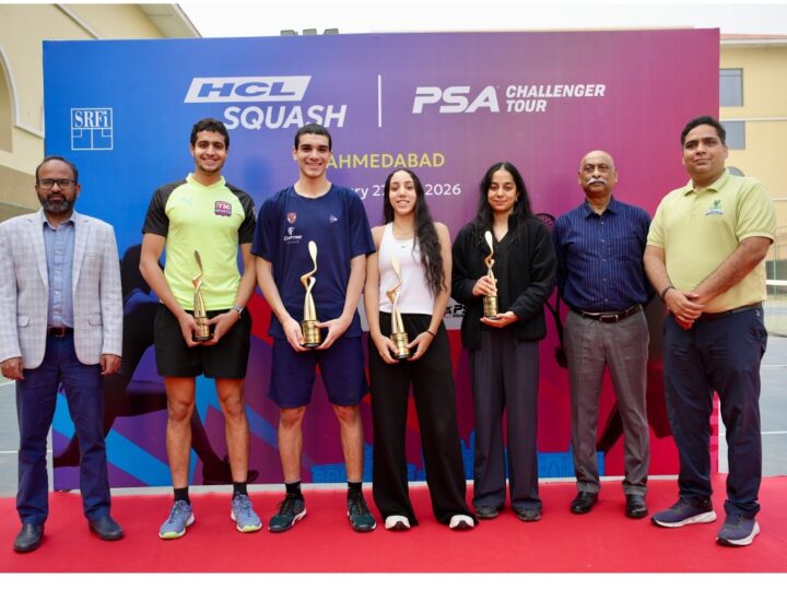 अहमदाबाद में एचसीएल स्क्वैश पी.एस.ए चैलेंजर इंडियन टूर के विजेता मिस्र के खिलाड़ी फरीदा वालिद और सैफ रिफाई रहे