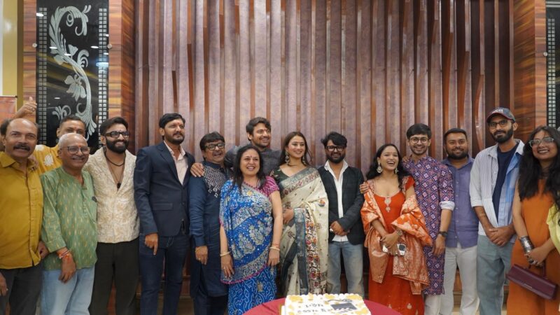 केतुदादा एंटरटेनमेंट की नई गुजराती कॉमेडी फिल्म ‘रफूचक्कर’ का अहमदाबाद में भव्य मुहूर्त संपन्न